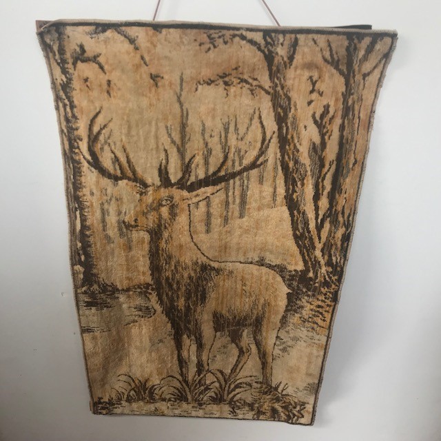 WALL HANGING, Deer Rug 60 x 96cm